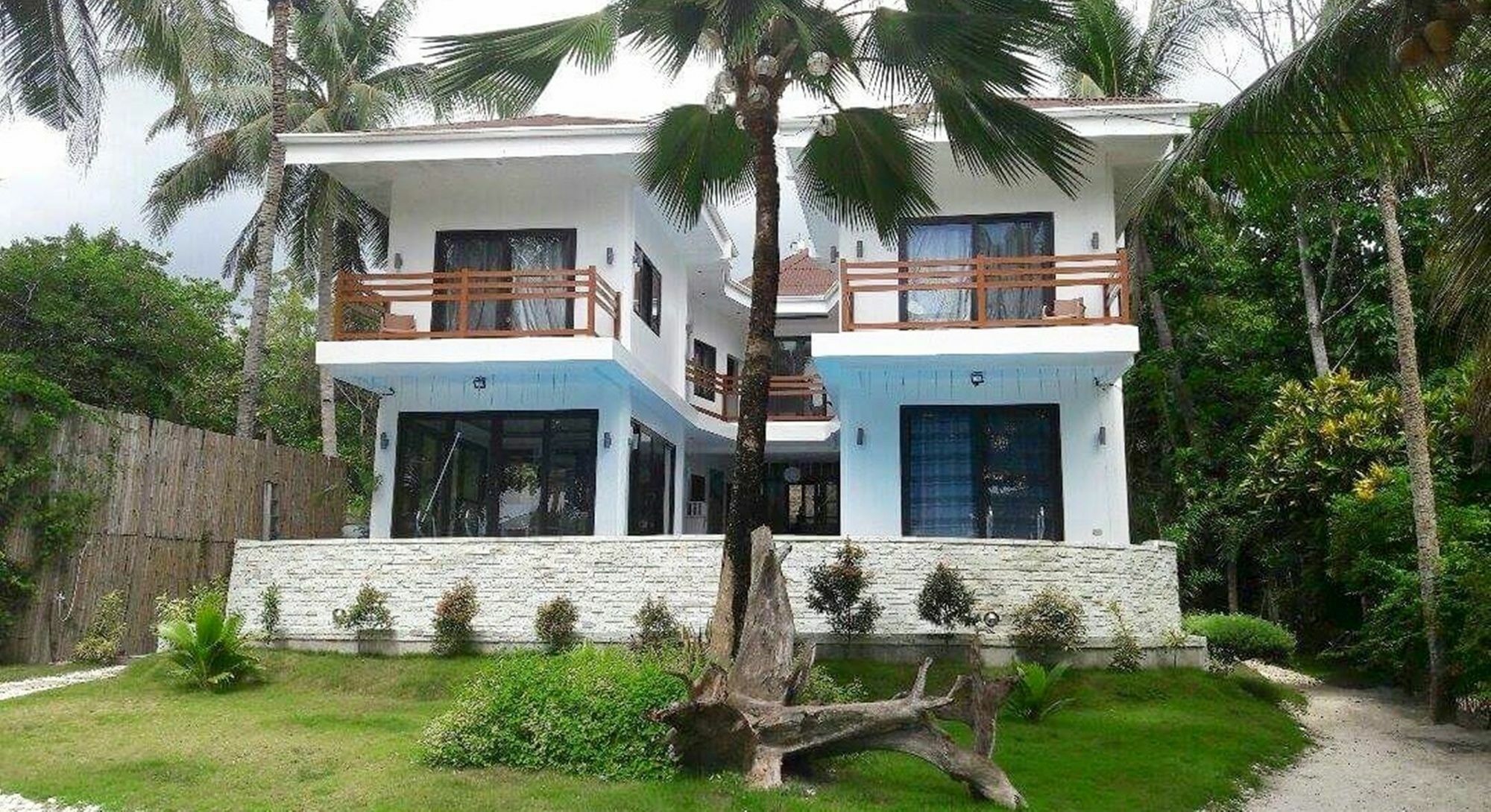 The Whitehouse By The Sea Villa Panglao Dış mekan fotoğraf