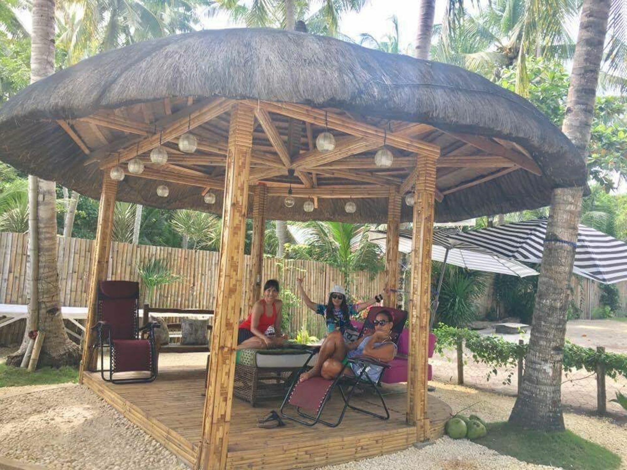 The Whitehouse By The Sea Villa Panglao Dış mekan fotoğraf